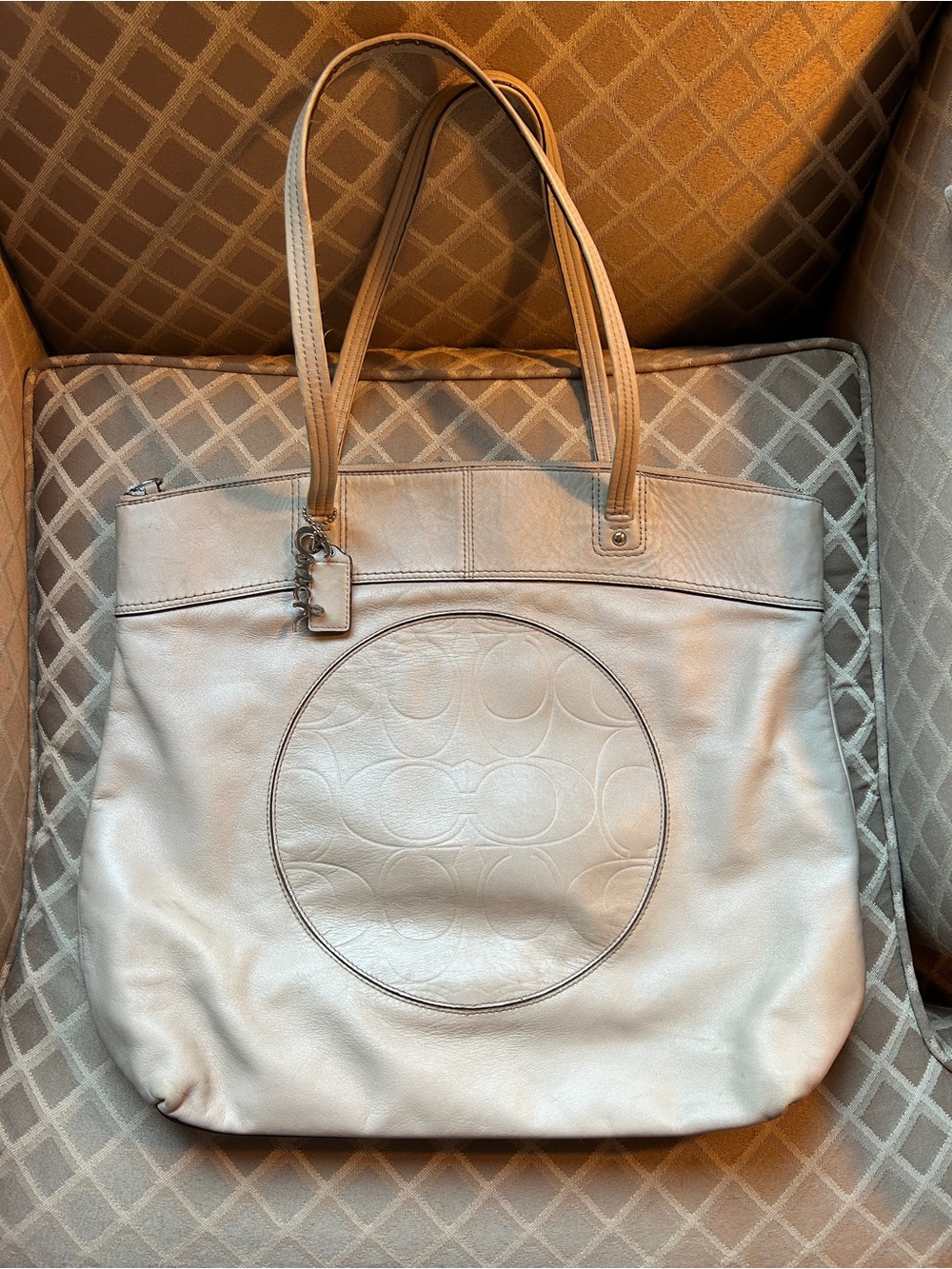 Coach Laura Signature Embossed Leather Carryall Tote Beige Large F18336